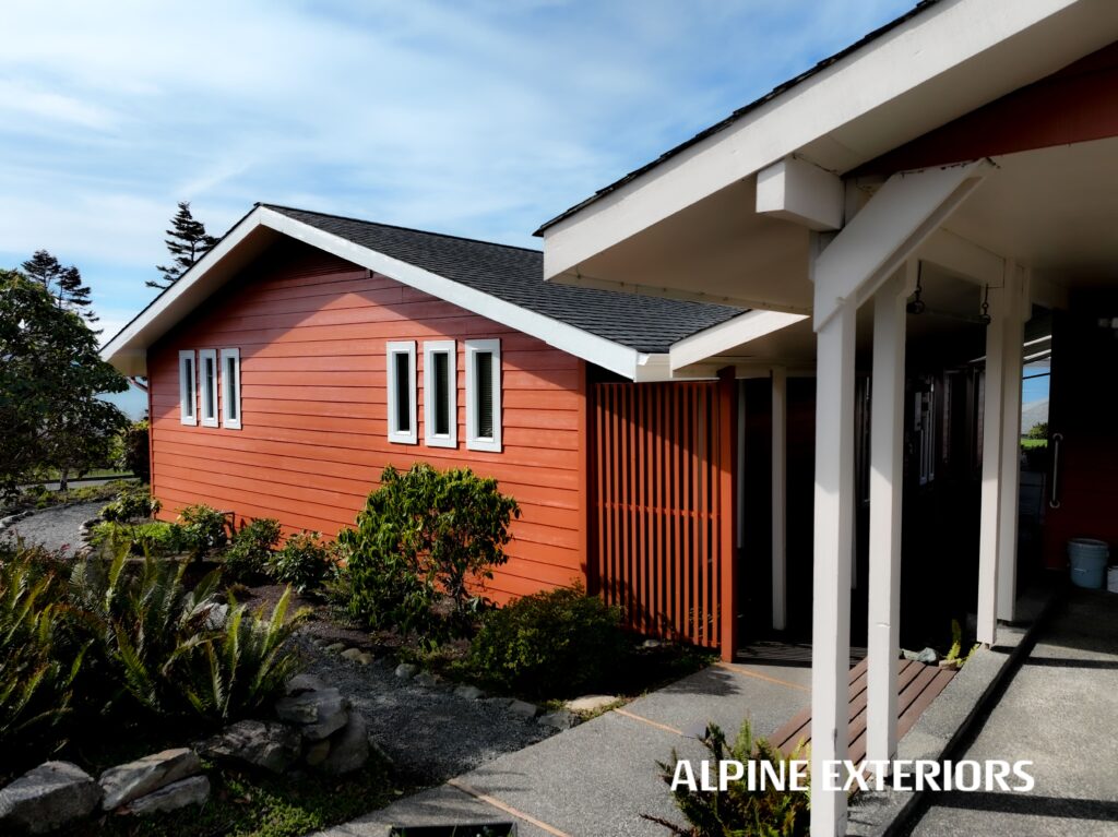 Milgard Tuscany V400 Window Installation – 2806 Highland Dr, Anacortes, WA – Energy efficient Milgard V400 windows installed to maximize comfort, airflow, and curb appeal.